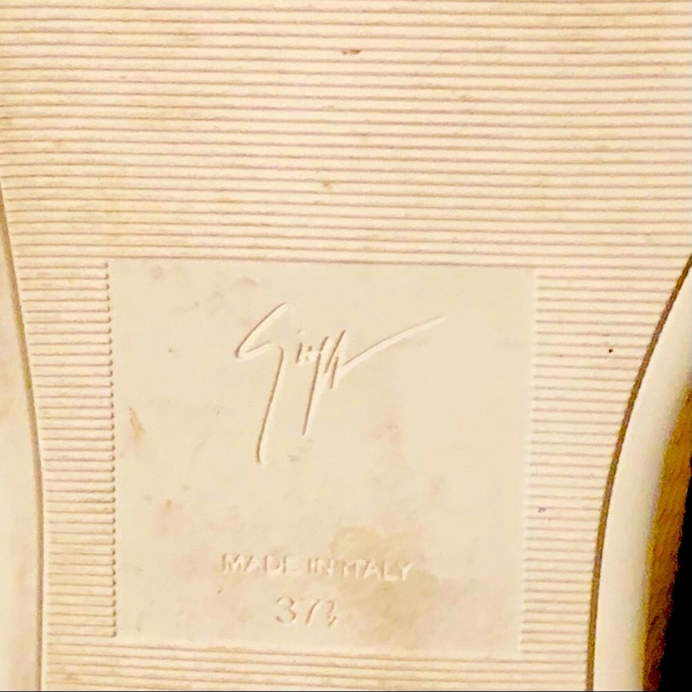 🤩Authentic Giuseppe Zanotti Snakeskin Sneakers🤩 - Picture 7 of 8